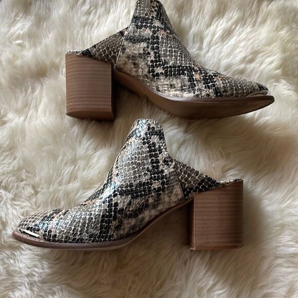 Report Barrie Womens Multicolor Snakeskin Block Heel Mule Size 8.5 - Picture 4 of 11